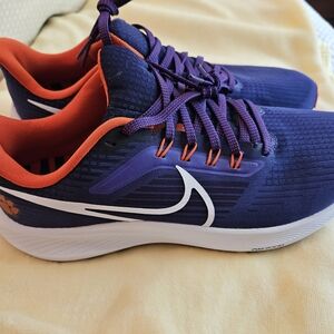 Nike Pegasus CLEMSON Purple and Orange Athletic Shoes, Never Worn.